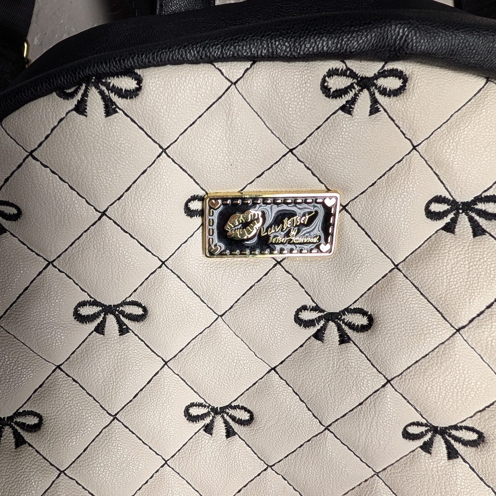 Luv Betsey Johnson Bow Backpack Pink Quilted Coquette Vegan Leather - Picture 5 of 16